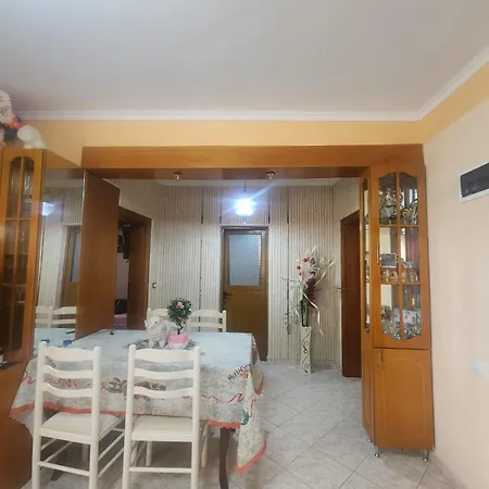 Teuta's * Ksamil